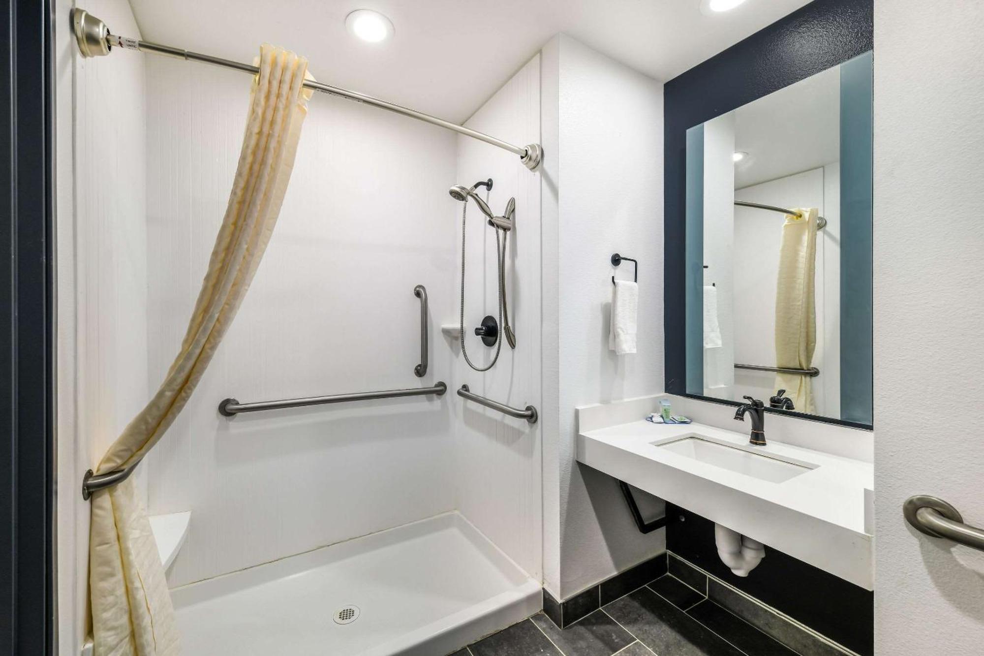 Hy-Lo Hotel, Ascend Hotel Collection Calera エクステリア 写真
